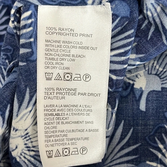 Tommy Bahama Fan Fair 3/4 Sleeve Rayon Blouse in Island Navy - Size Large - Picture 7 of 7